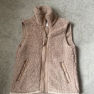 Abercrombie & Fitch Sherpa Vest
